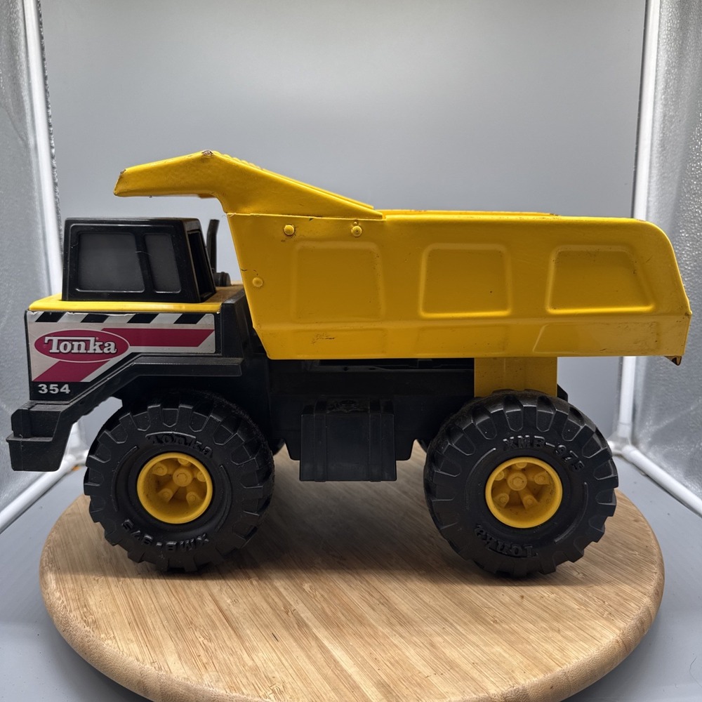 Large Tonka Truck 354 Yellow Construction Large Metal Classic Dump Truck 2012